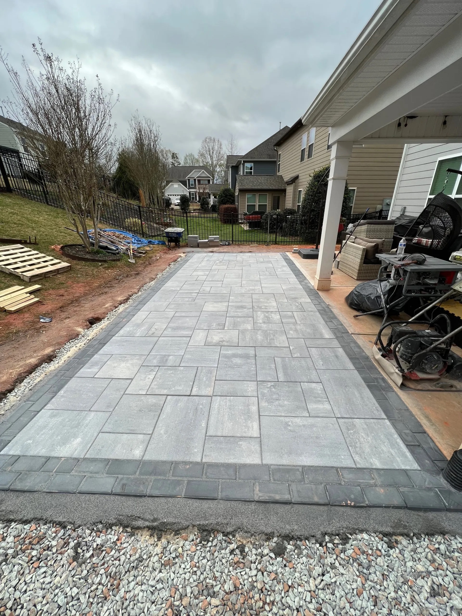 Paver patio landscape design